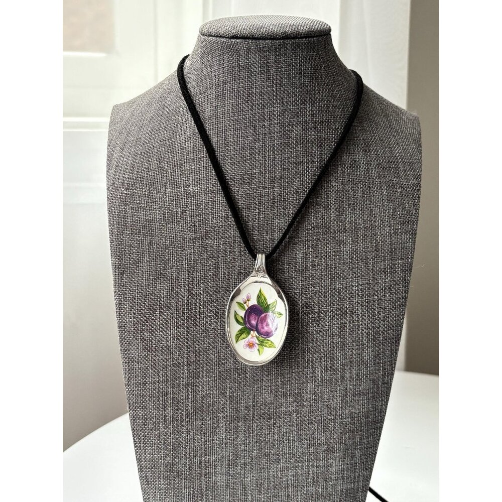 Vintage Avon Jelly Fruit Pendant Necklace: Plums silver souvenir spoon